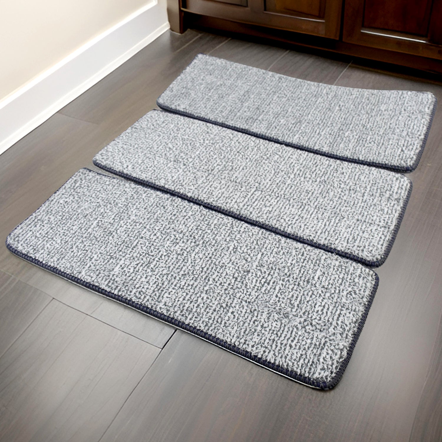 Microfiber Flat Mop Refill Pad For Dry and Wet Cleaning of All Smooth Floors Pad (3 Pc Set) Microfiber Flat Mop Refill Pad For Dry and Wet Cleaning of All Smooth Floors Pad (3 Pc Set)